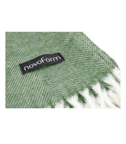 Mørkegrøn tæppe i akryl - tæppe fra Novoform Design