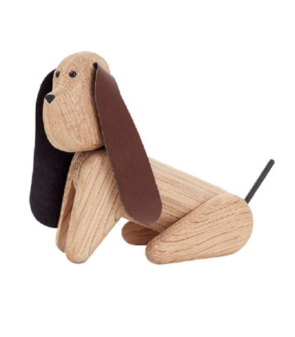 Hund i træfigur. Dansk design fra Andersen Furniture