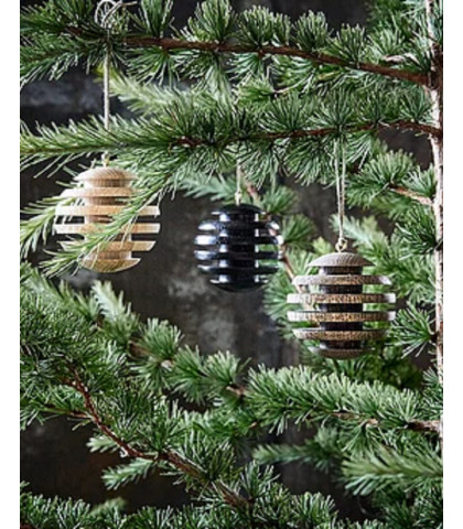 Stilrent og dekorativt julepynt til juletræet - The Oak Men julekugler i massivt træ