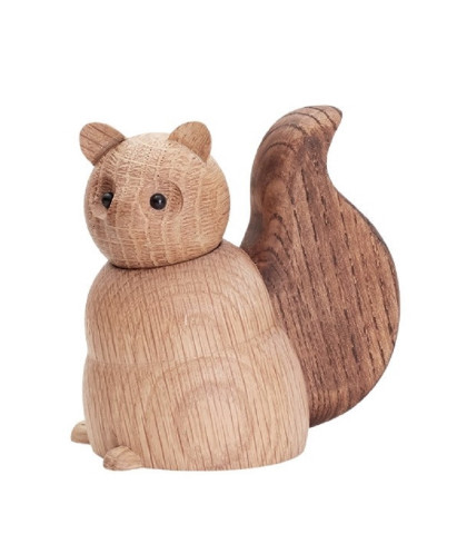 Egern træfigur fra Andersen Furniture. Skab hygge og god stemning i indretningen med træfigurer
