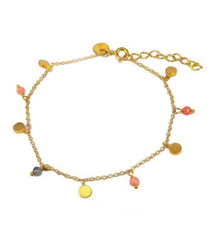 Smukt armbånd med flotte pastelfarvede perler som vedhæng. Elegant armbånd fra Aqua Dulce