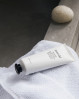 Pas godt på din hud - husk at rense huden godt med Face Exfoliate fra Meraki. 