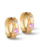 Tilføj det feminine og elegante touch til dit look med de fine Leonora Hoops fra ENAMEL Copenhagen