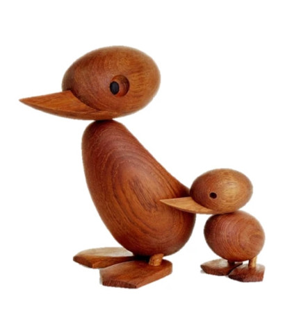 Duck og Duckling fra Architectmade - de skønne ænder er designet af Hans Bølling. Dansk design og håndlavet i teaktræ