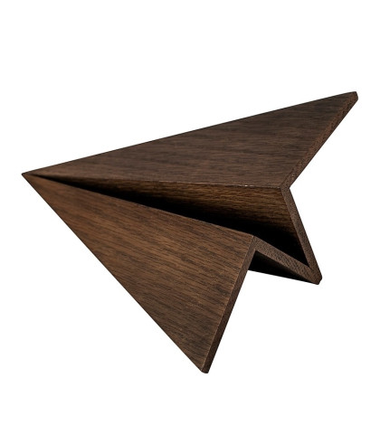 Kom med tilbage til barndommen, hvor der skulle foldes den perfekte papirsflyver - BoyHood Design, Maverick papirsflyver i røget egetræ