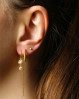 Fine ørebøjler som er perfekte at mixe med andre øreringe. Enkle og fine ørebøjler fra Aqua Dulce