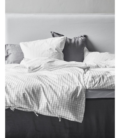 Få en god nattesøvn i det lækre By Nord sengesæt - dynebetræk med ekstra længde