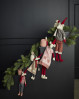 Pynt op til jul med det hyggelige Speedtsberg julepynt lavet af stof. Ægte julehygge i hjemmet med det fine julepynt.