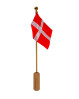 Det perfekte fødselsdagsflag til middagsbordet - Celebrating flag fra Andersen Furniture