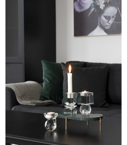 Indret hjemmet med stil og elegance - indret med de smukke House Nordic lysestager i klart glas