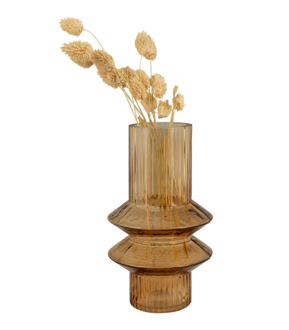 Den perfekte vase til den smukke evighedsbuket. House Nordic glasvase i en flot varm rav-farve