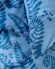 Fern Blue sengetøj fra Susanne Schjerning. Få en perfekt nattesøvn i det lækre og bløde bomuldssatin i høj kvalitet.
