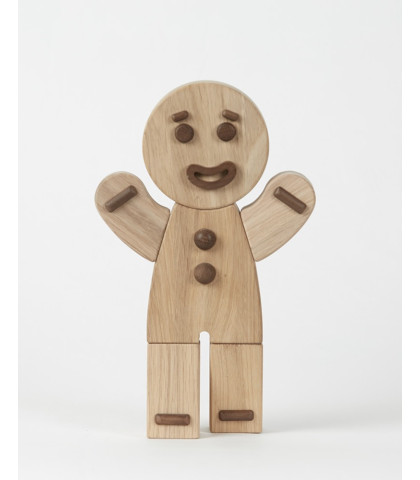 BoyHood Design Gingerbread Man i egetræ. Den søde Gingerbread Man i træ vil sprede god stemning i boligen