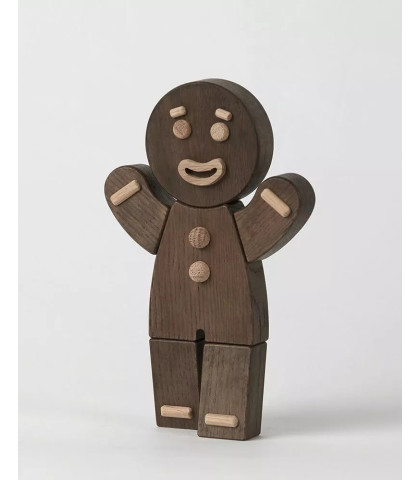 BoyHood Design Gingerbread Man træfigur i røget egetræ. Spred masser af god stemning i indretningen med træfigurer