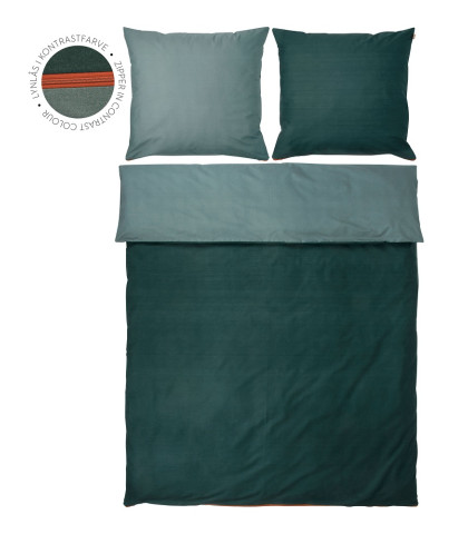Mette Ditmer sengetøj i pine green. Tosidet sengetøj med mørkegrøn på den ene side og lysegrøn på den anden side