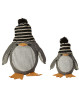 Hyggeligt julepynt lavet af stof. Speedtsberg julepynt med pingviner med tophue - sæt med 2 stk. stof-pingviner i forskellig højde.