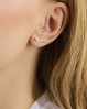 Meget smukt og feminint udtryk med de fine Ocean treasure ear climbers fra Pernille Corydon