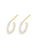 Pernille Corydon hoops med hvide ferskvandsperler. Meget smukke og feminine hoops med hvide perler