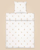 Stilfuldt Brainchild sengetøj som udstråler ro og velvære.