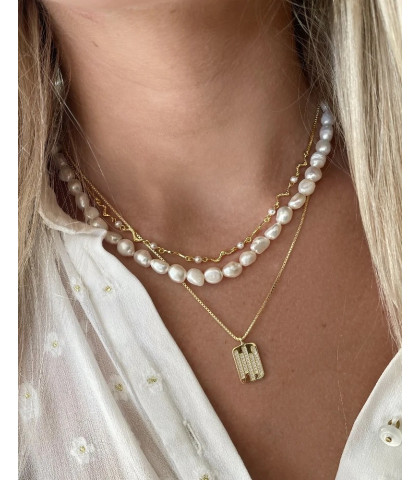 Lorelai halskæde fra Nava Copenhagen - halskæde med perler og bølgende strukturer
