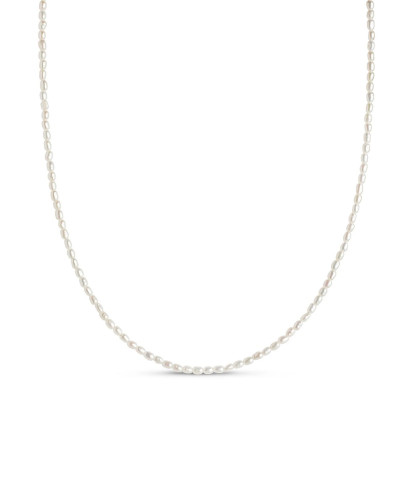 Perlehalskæde fra ENAMEL - Erna halskæde med mange små tætsiddende hvide perler.