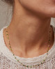 Enkel og fin halskæde fra ENAMEL. Lola Spring halskæde med grønne emaljekugler. Perfekt halskæde til sommerens outfits.