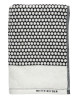 GRID håndklæde fra Mette Ditmer. Håndklæde i smukt stilrent mønster med sort og off-white