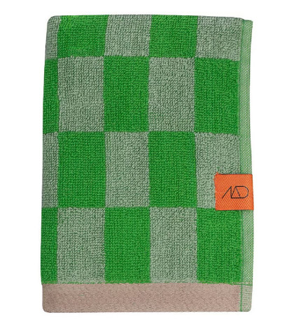 Grønt håndklæde fra Mette Ditmer. Håndklæde fra RETRO kollektionen - skønt grafisk design og lækkert mix med grønlige nuancer