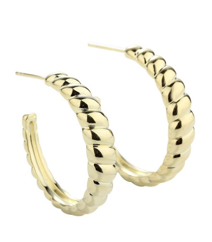 Forgyldte Aqua Dulce hoops med snoninger. Øreringe som altid er moderne og som kan passe til ethvert outfit.