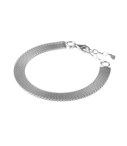 Bred sølvarmbånd som giver både et enkelt og markant udtryk på samme tid. Eloise armbånd fra Pernille Corydon