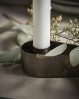 Skab hygge og skøn atmosfære i din indretning med den rustikke House Doctor Flood lysestage.