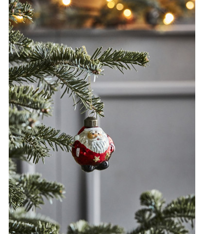 Fuldend din juleudsmykning med de skønne julemænd der kan hænge på juletræet. House Doctor julepynt til juletræet.