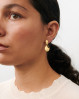 La Pausa øreringene fra Pernille Corydon både feminine og kunstneriske. Perfekte til et elegant statement eller som en del af en personlig smykkekombination. 