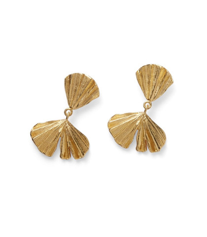 Pernille Corydon Autumn Leaf øreringe i forgyldt sølv. Elegante øreringe med bladformet vedhæng.