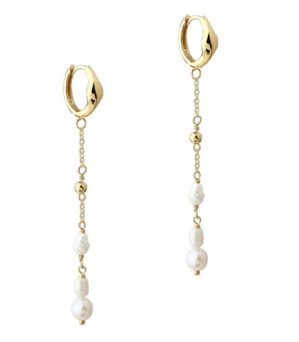 Aqua Dulce hoops med blankpoleret creol og det smukkeste vedhæng. I vedhænget er der feminine detaljer med hvide perler og blankpolerede forgyldte kugler.
