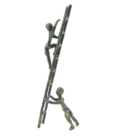 Smuk og enkel stige-figur. Pynteting i antik gold